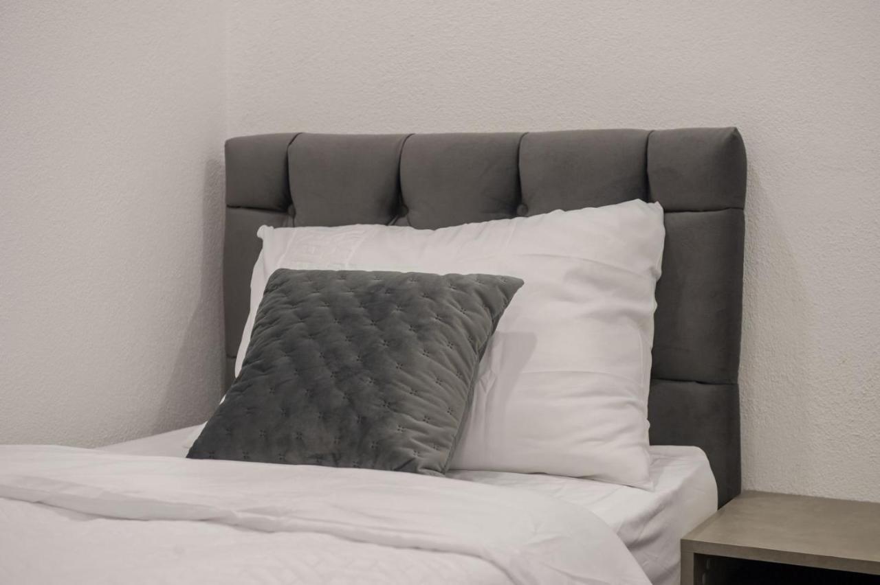 Apartment Lux Elba Kaštela Esterno foto