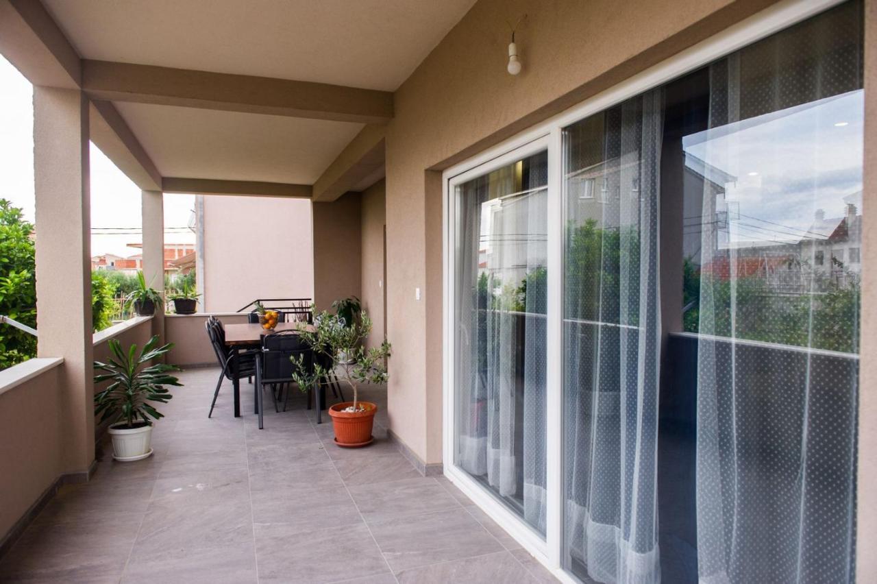 Apartment Lux Elba Kaštela Esterno foto