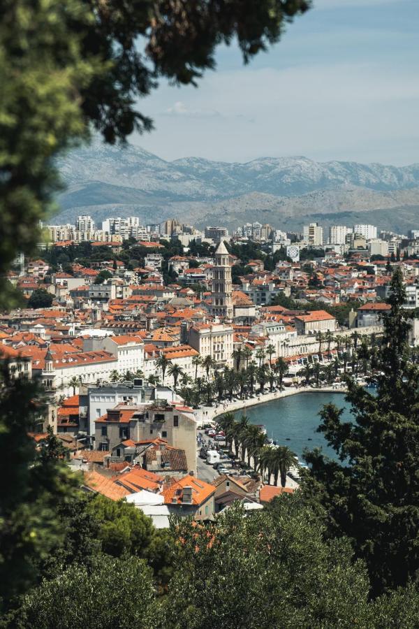 Apartment Lux Elba Kaštela Esterno foto