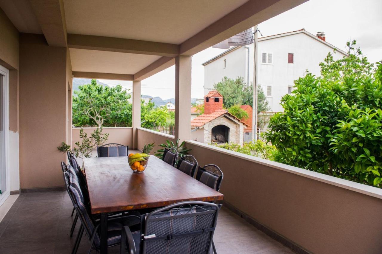 Apartment Lux Elba Kaštela Esterno foto
