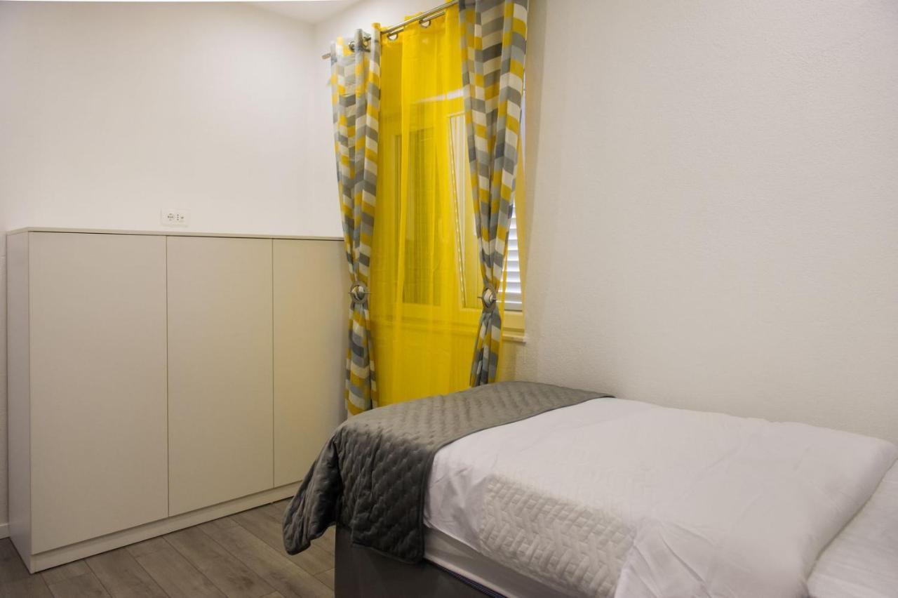 Apartment Lux Elba Kaštela Esterno foto