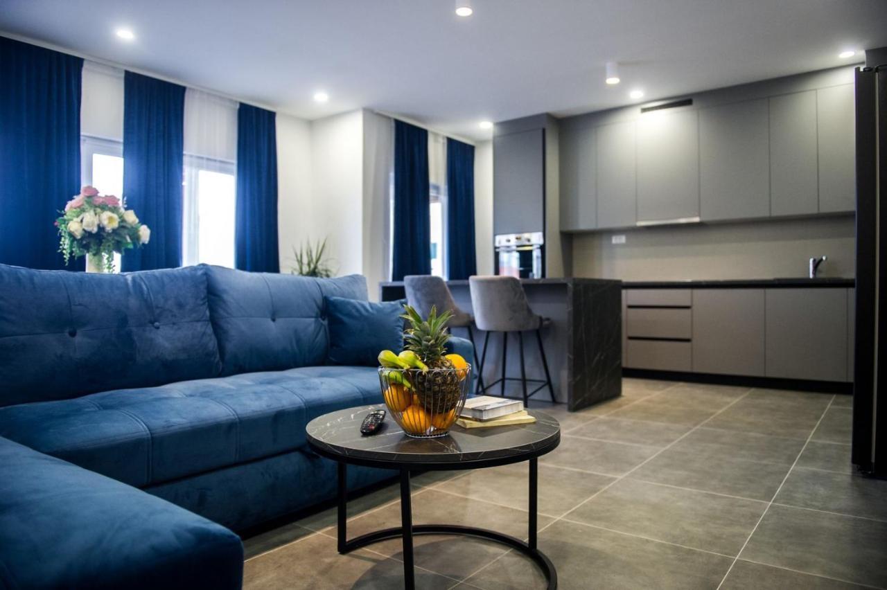 Apartment Lux Elba Kaštela Esterno foto